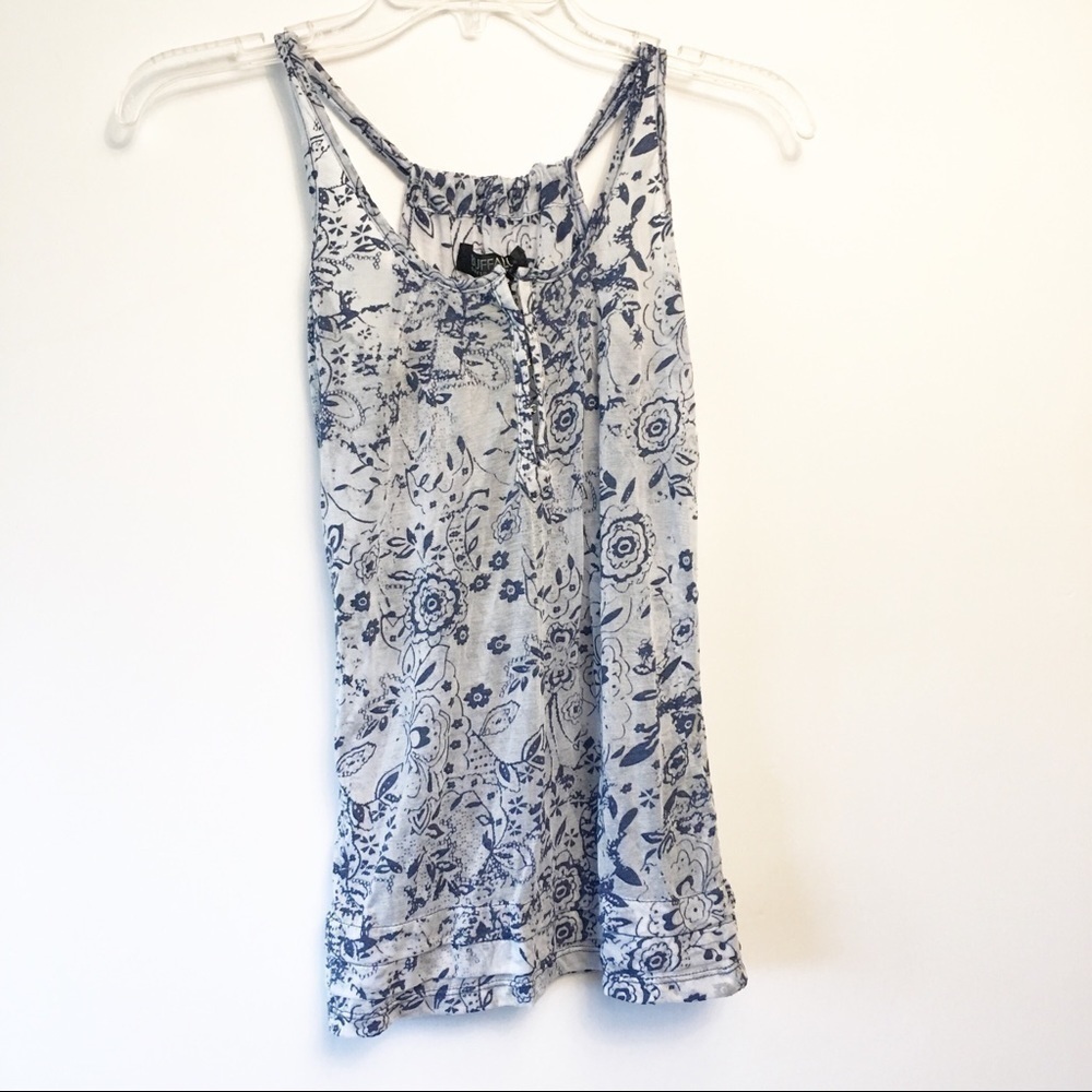 𝅺BUFFALO David Britton XS Tank Top